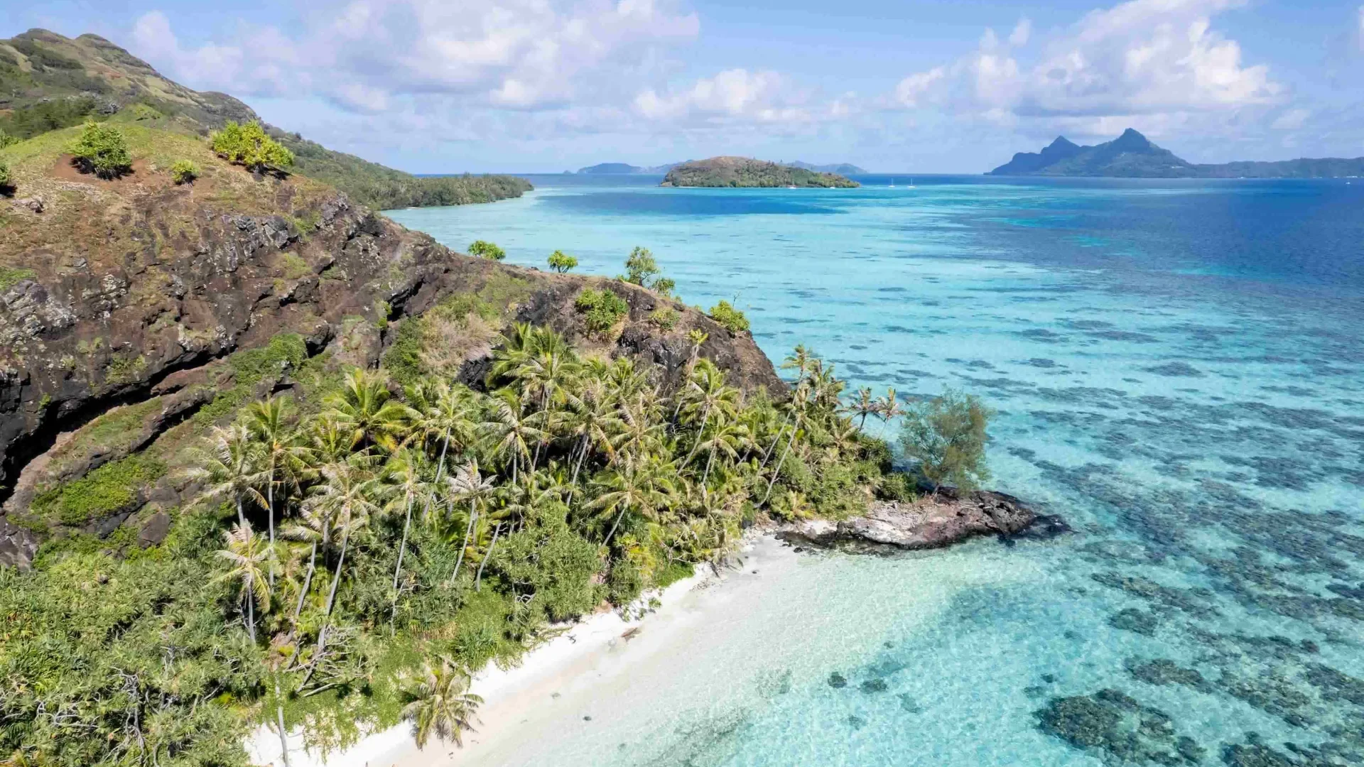 Île de Akamaru aux Îles Gambier © Tim McKenna