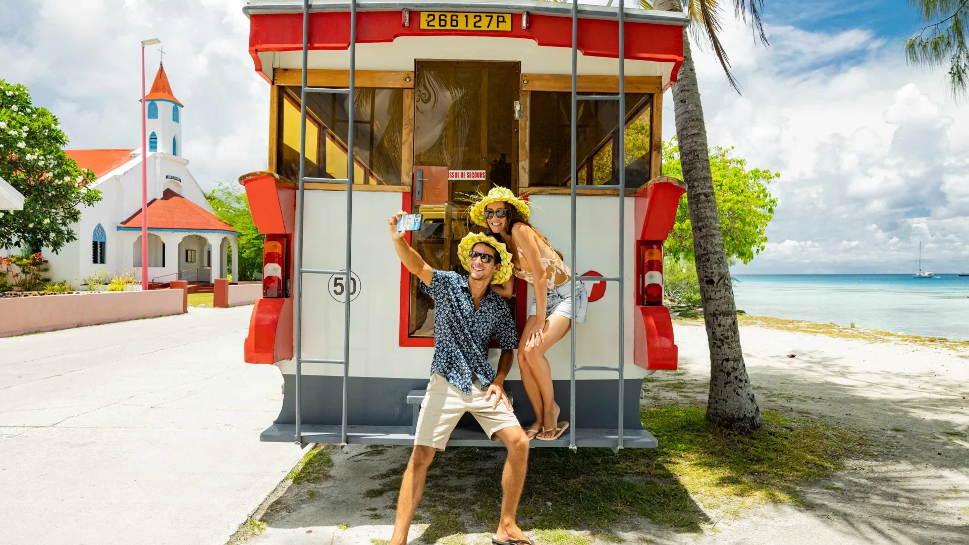 Selfie à Tahiti Et Ses Îles © Grégoire Le Bacon