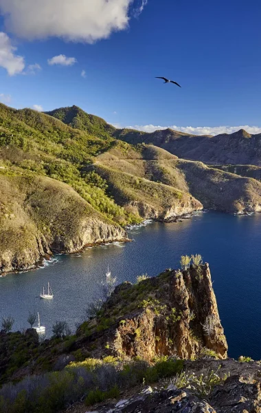 Ua Pou baie Vaiehu © Bertrand Duquenne