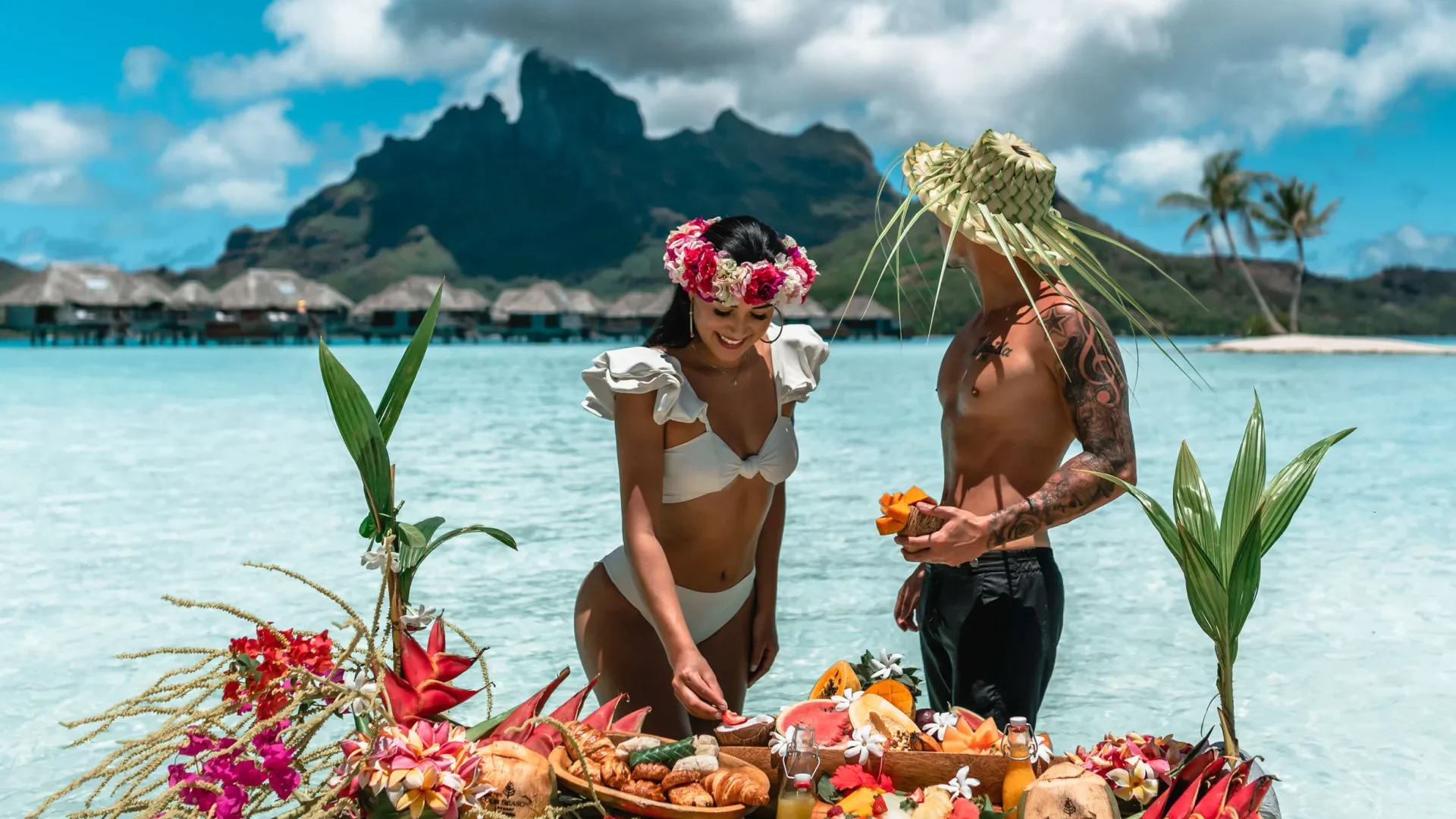 Petite déjeuner romantique à Bora Bora © Tahiti Tourisme