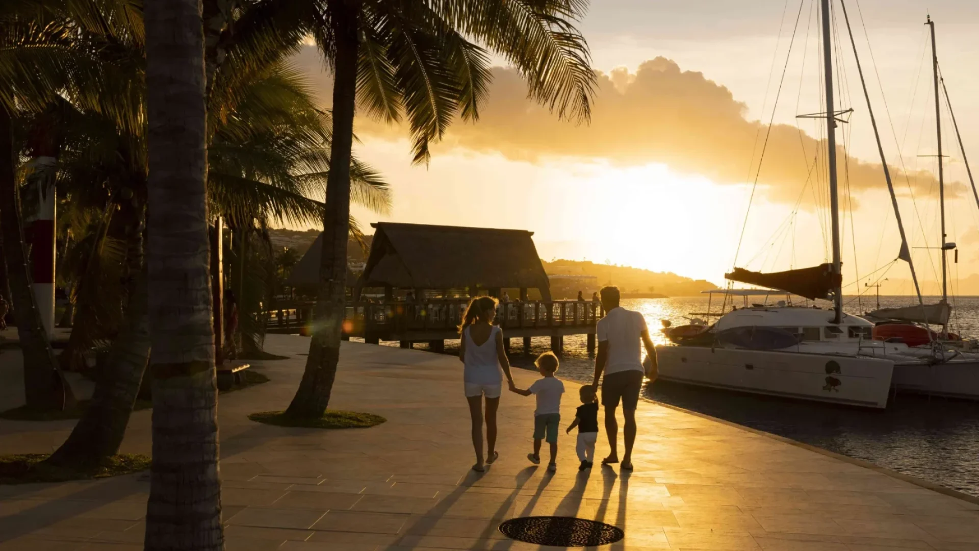 Balade sur le front de mer de Papeete ©Grégoire Le Bacon