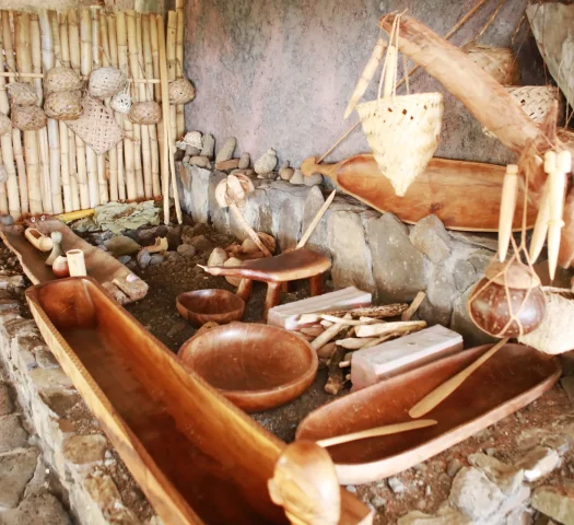 Outils de l'ancien temps exposés au musée de Ua Huka © Tahiti Tourisme