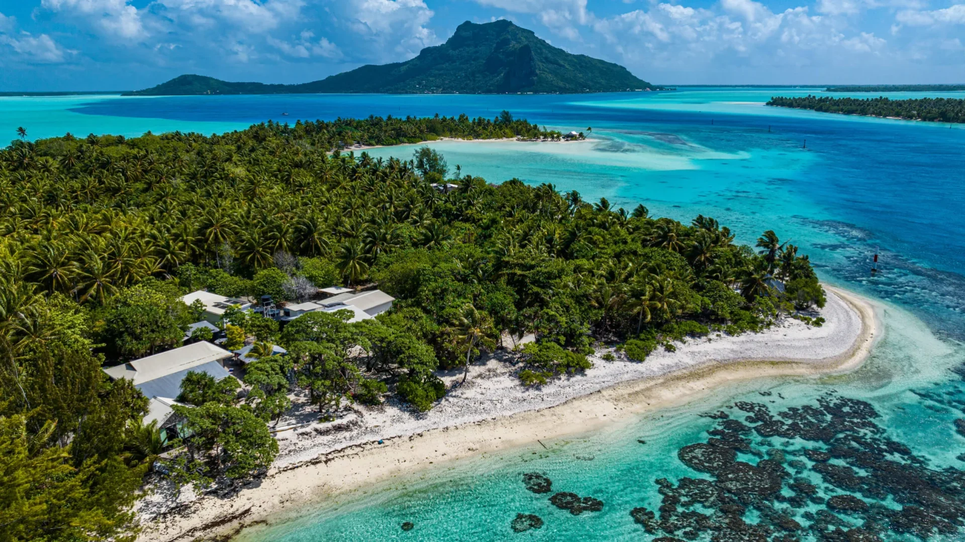 Vue aérienne sur Maupiti ©_Michael Runkel