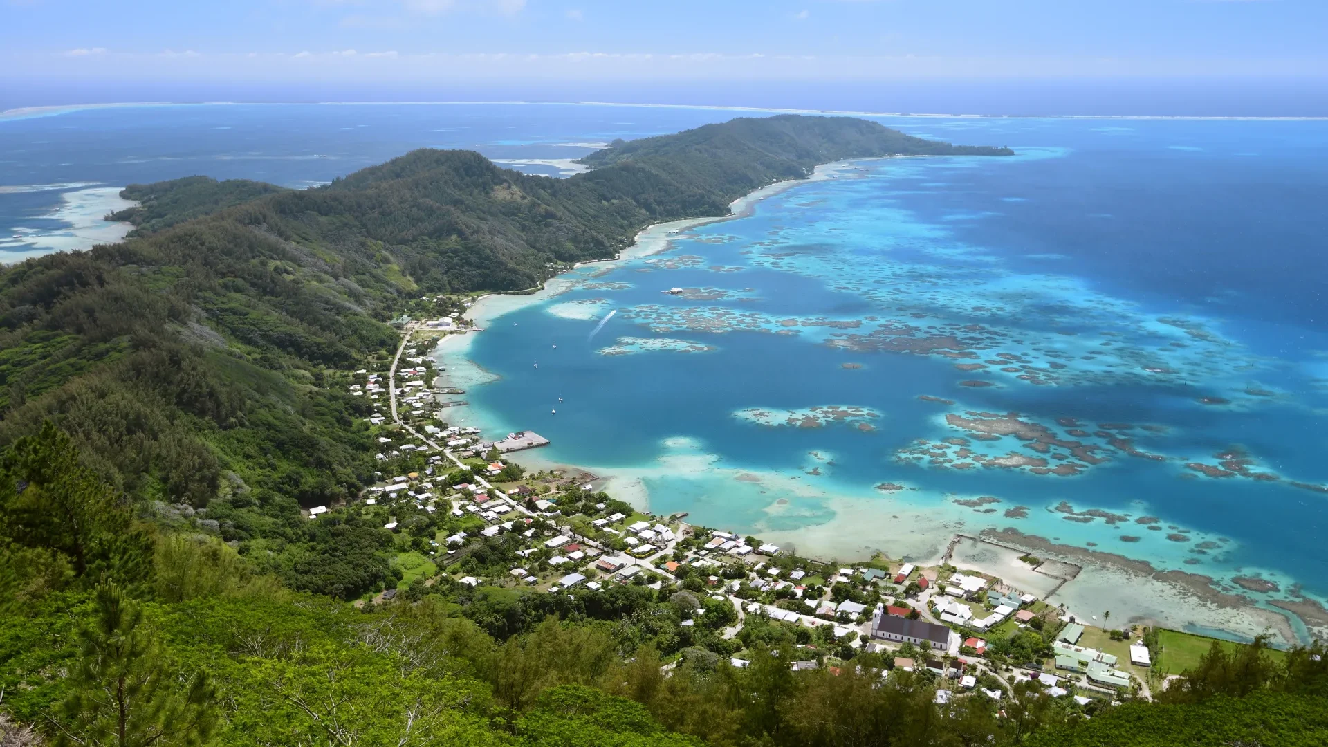 Village de Rikitea à Mangareva © Philippe Bacchet